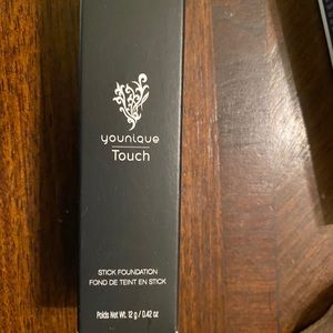 Younique Stick Foundation in Organza